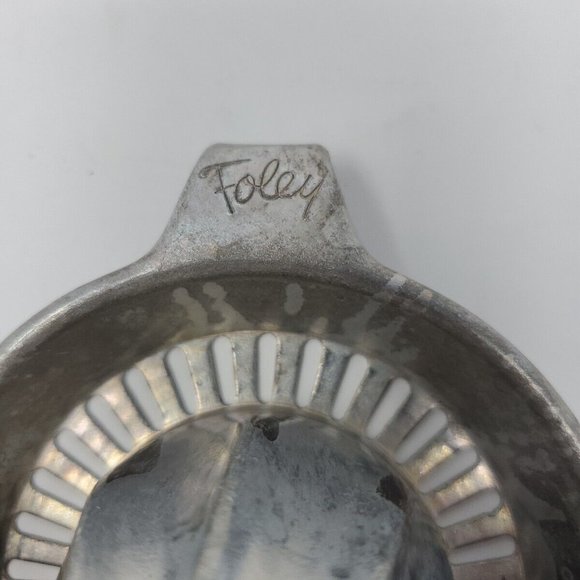 Vintage 1950's Foley Aluminum Citrus Juicer Reamer Handheld Place on Cup or Bowl - Picture 4 of 5